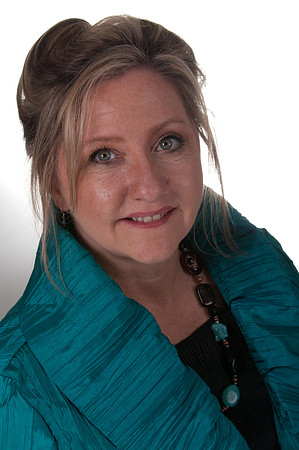 Elaine-4926