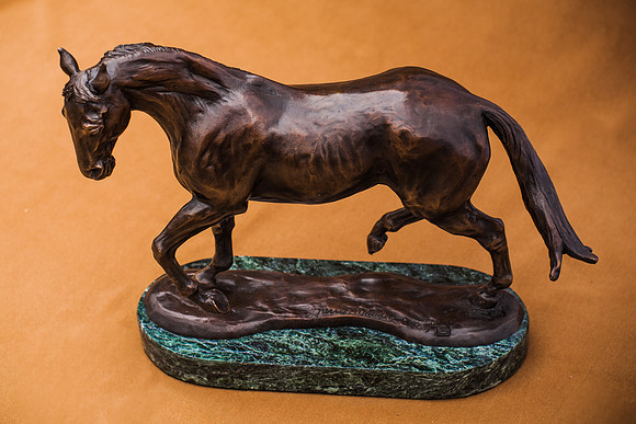 KTM-Horse Sculpture-0909