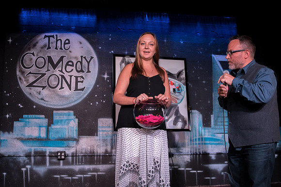 laugh Your Tail off -2993