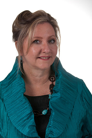 Elaine-4945