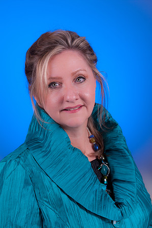 Elaine-4875