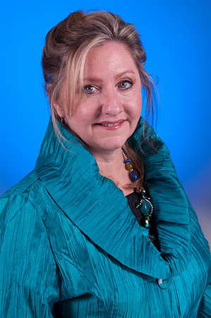 Elaine-4874